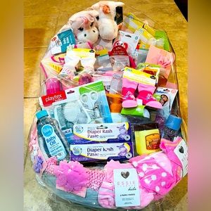 Customized baby baskets for baby showers. Girl or boy.